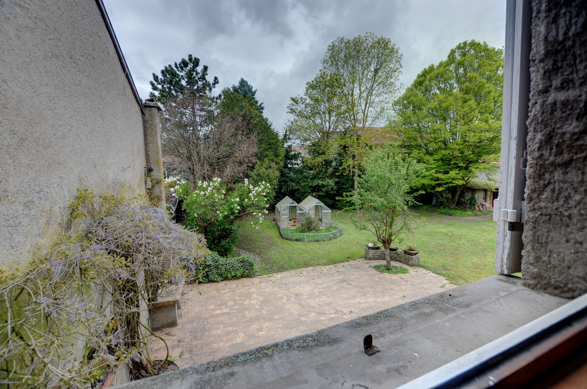 Image 10